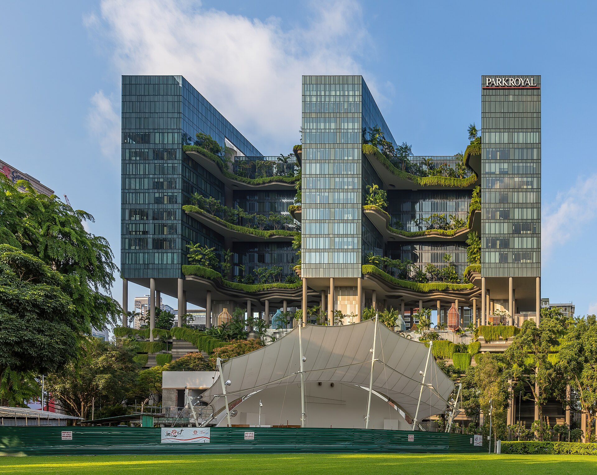 PARKROYAL COLLECTION Pickering: WOHA’s hotel-in-a-garden, seen from Hong Lim Park